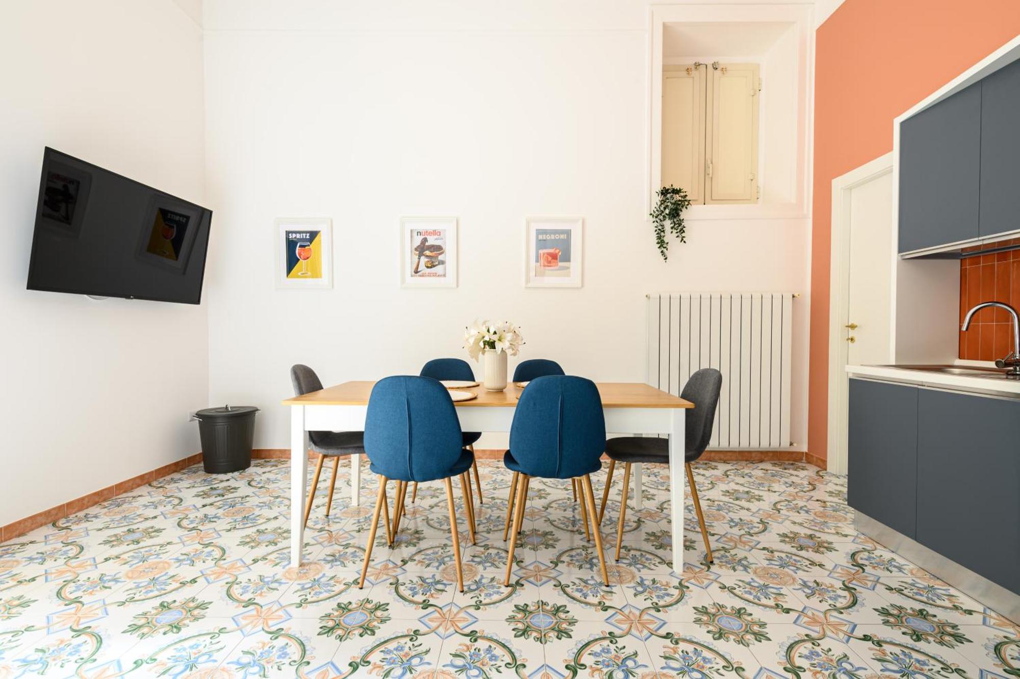 Guest House 121 Charming Apartment Napoli Bagian luar foto